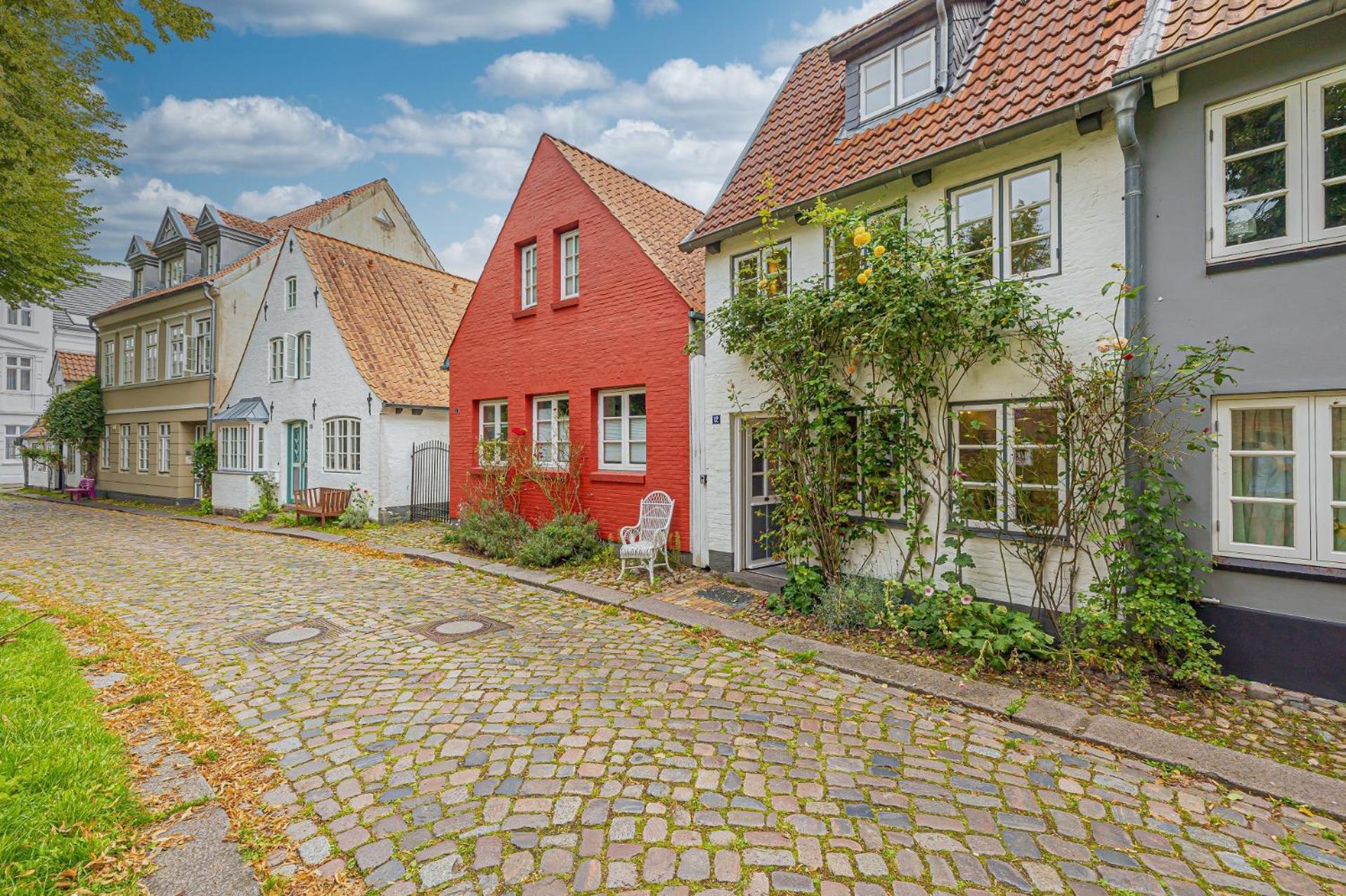 Fewo1846 - Altes Steuermannhaus - Uriges Reihenhaus Mit 2 Schlafzimmern In Der Altstadt Flensburg Exterior photo